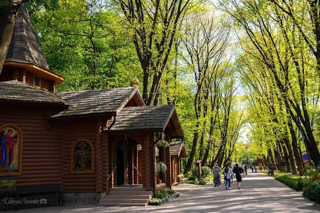 Bozdosh Park - Image 2