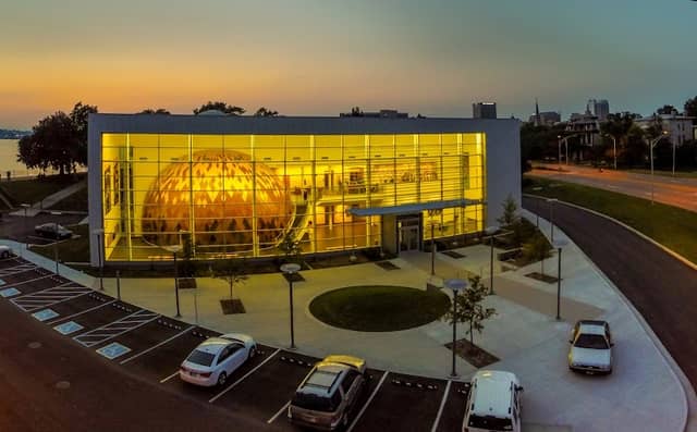 Evansville Museum - Image 1