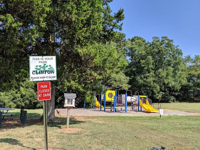 Savage Park - Image 1