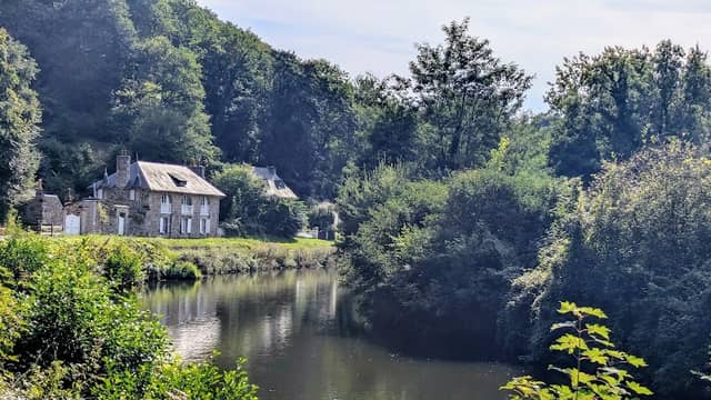 Chemin de Halage - Image 1