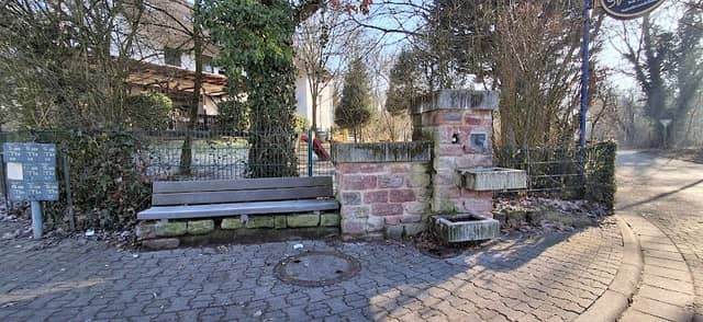 Brunnen Langener Naturfreundehaus - Image 2