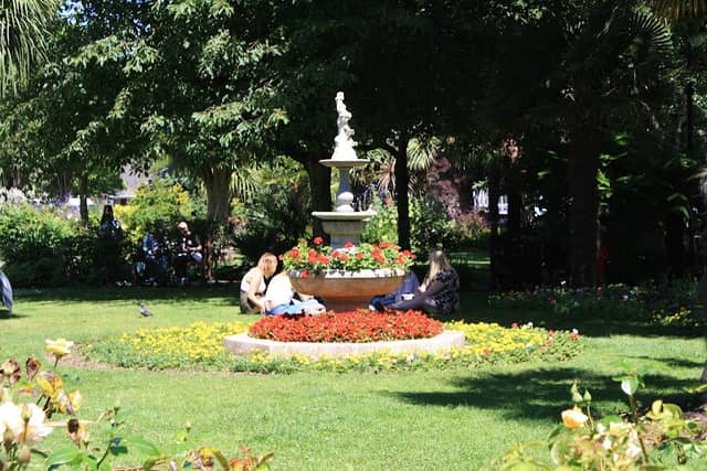 Royal Avenue Gardens - Image 1
