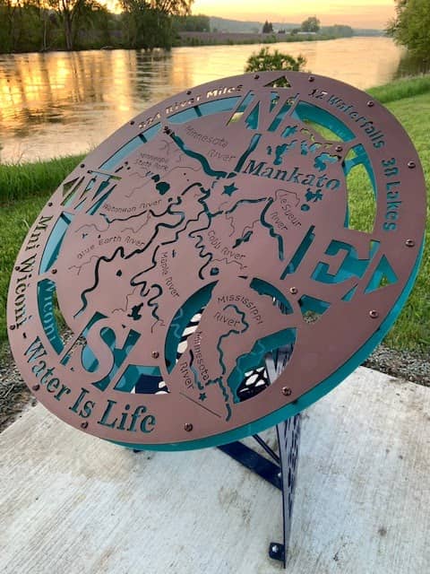 Mahkato Mni - Waters of Blue Earth compass + map sculpture - Image 2