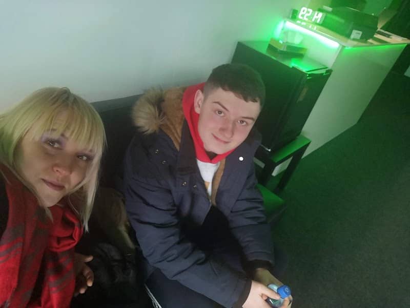 VRHUB - Image 1