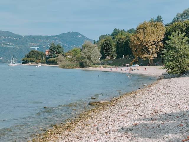 Spiaggia comunale di Angera - Image 2