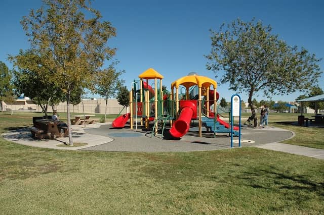Silver Springs Park - Image 1