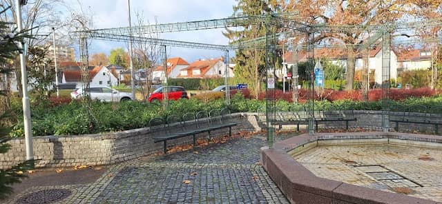 Bahnhofsbrunnen - Image 3
