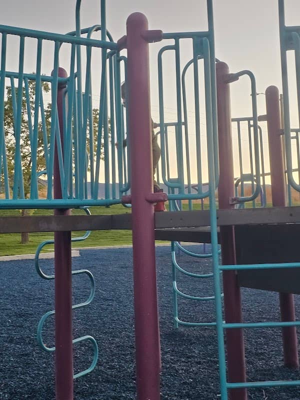 Sage Park - Image 3