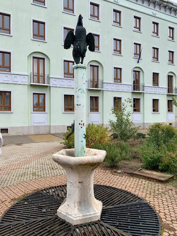 Kakasos ivókút - Image 1