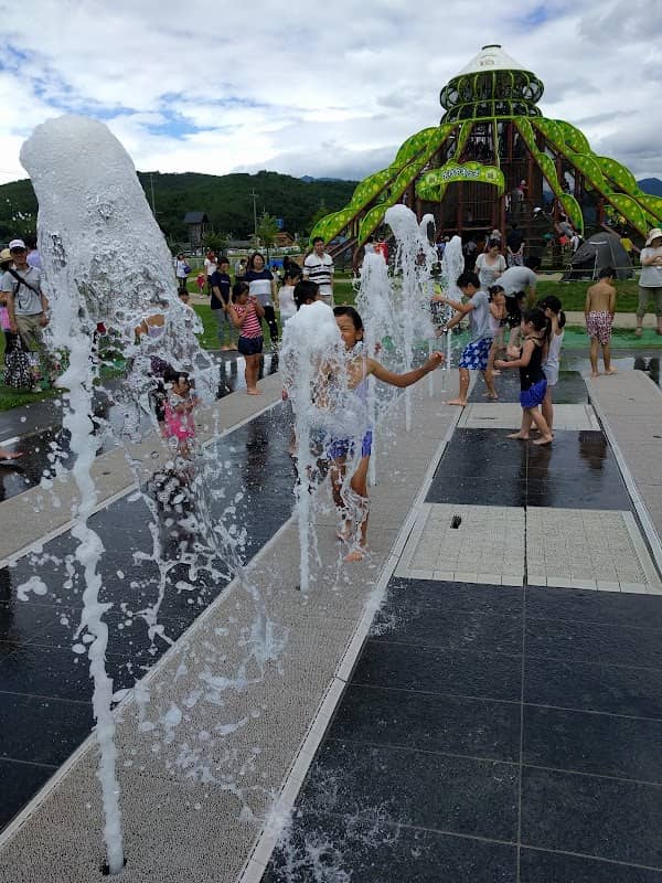 Play Land - Image 1