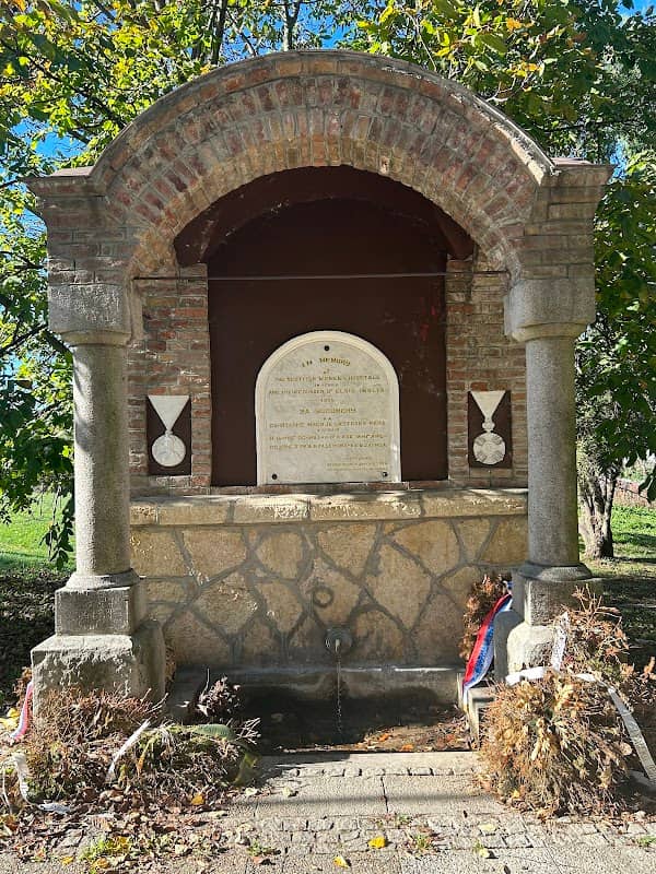 Memorial Fountain Crkvenac - Image 1