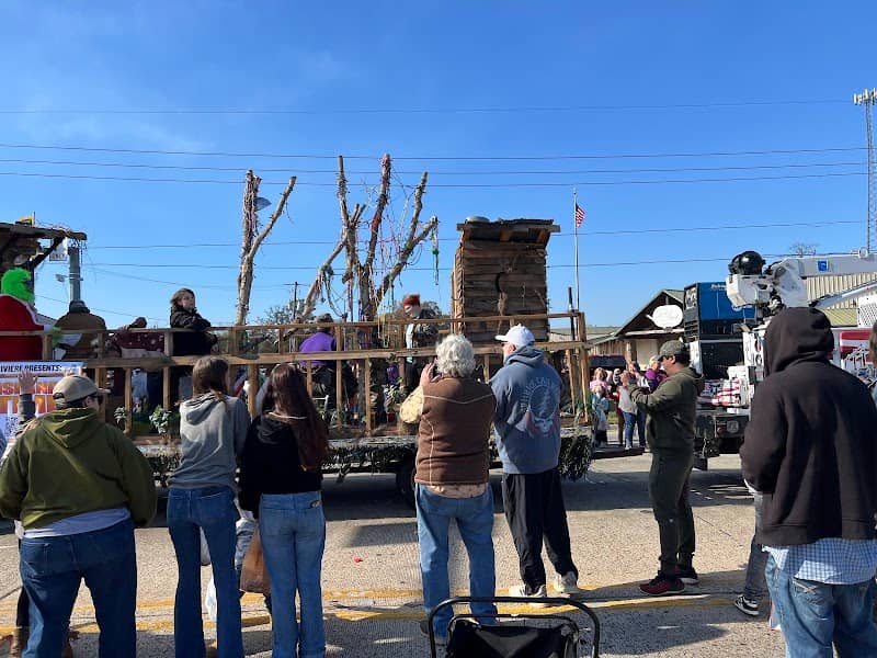 Bawcomville Christmas Parade - Image 1