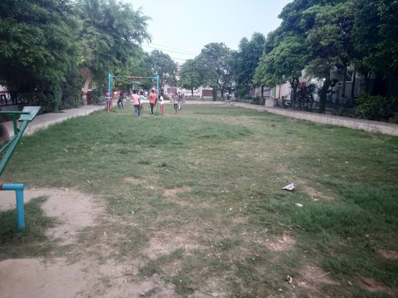 Green Park - Image 1