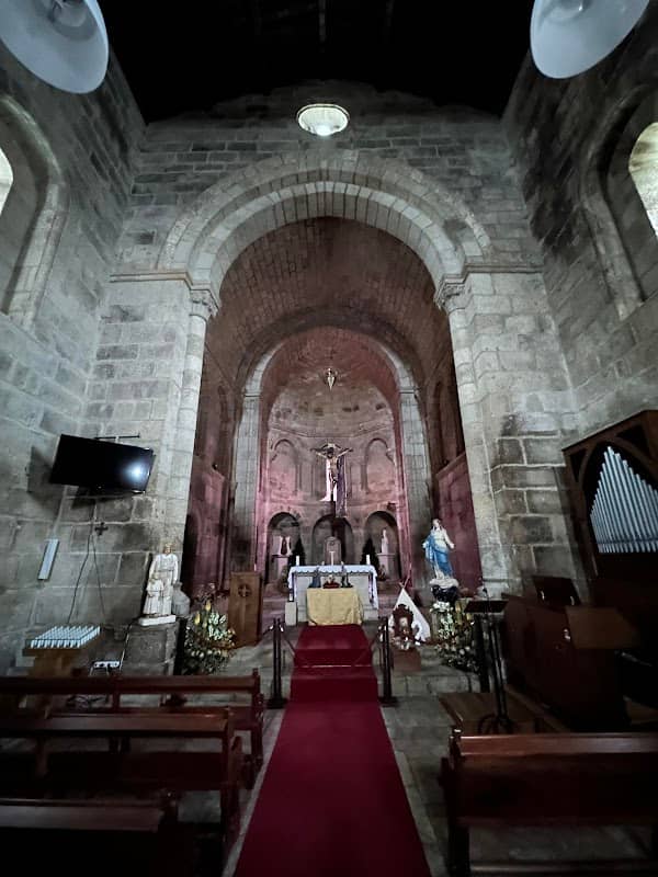Igreja Paroquial de São Pedro de Ferreira - Image 1