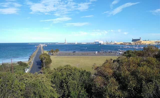 Lee Breakwater - Image 1