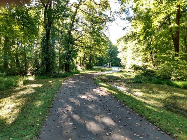 Sherwood Trail Greenway - Image 2
