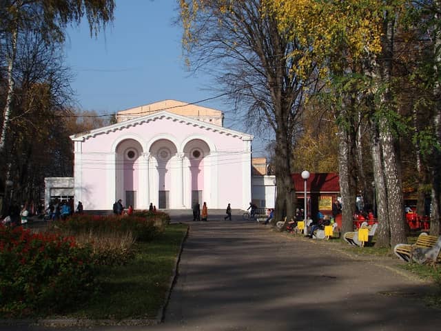 Summer theater - Image 2
