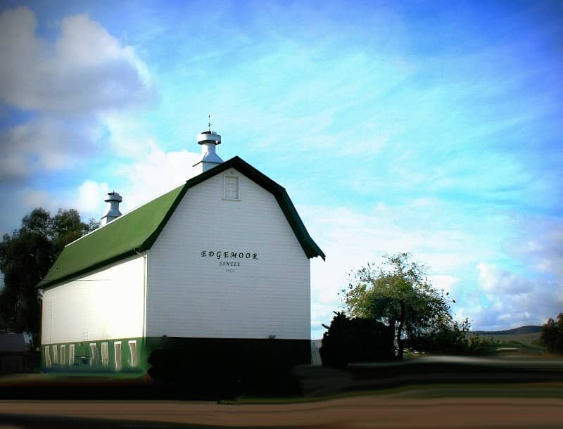 Santee Historical Society and Historic Barn - Image 2