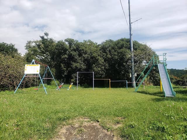 Awakuraniku Park - Image 1