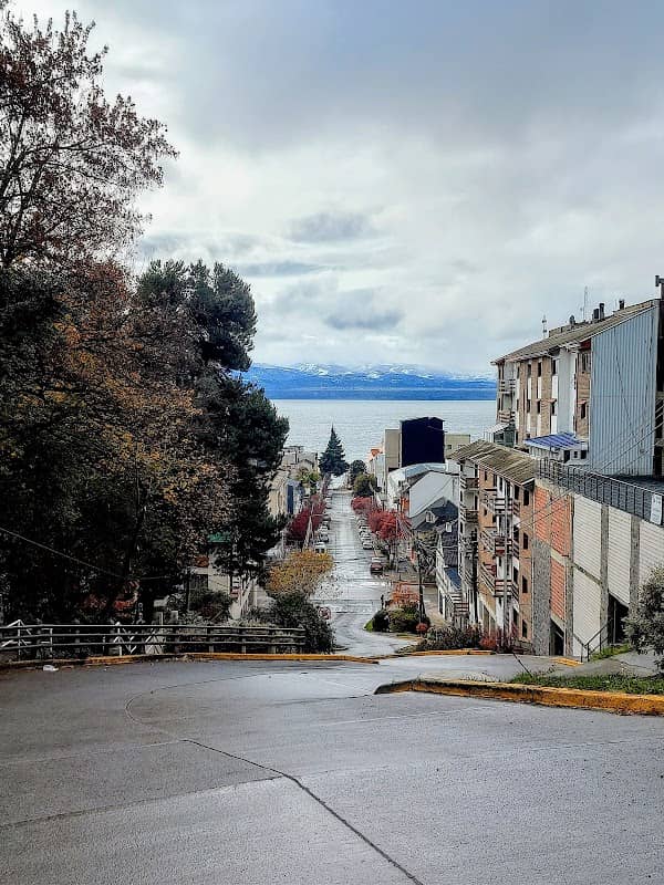 Paseo Alfredo Caspani - Image 1