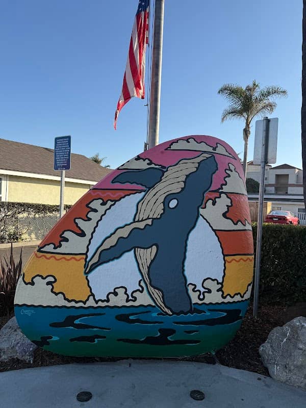 Clam Sculpture - Image 1