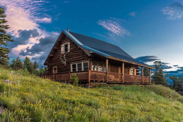The Hut on Humboldt - Image 1