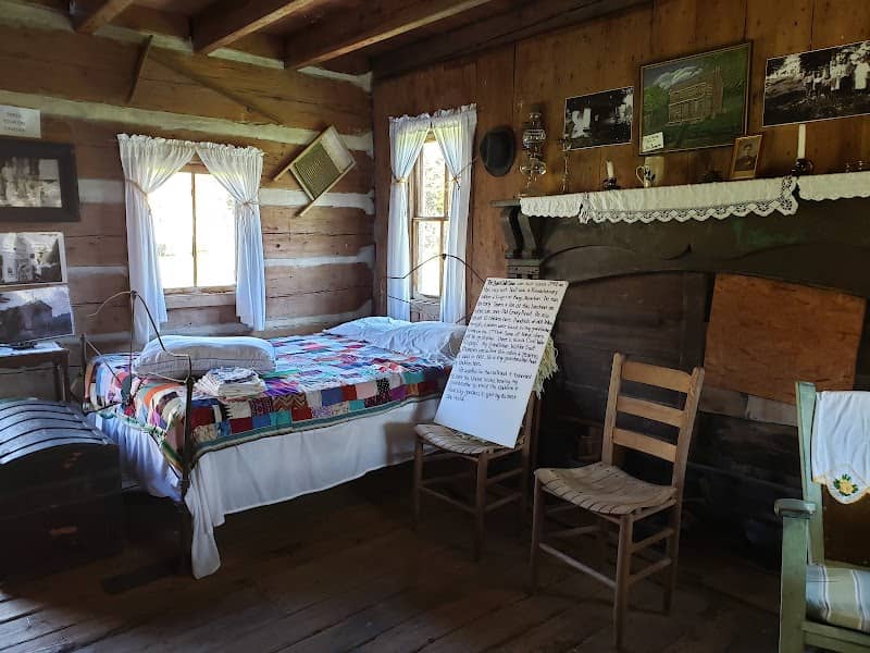 David Hall Cabin - Image 2