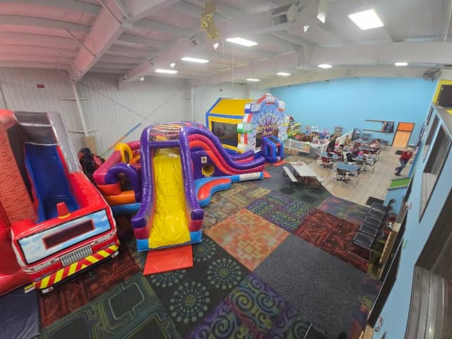 The Bouncin Barn - Image 1
