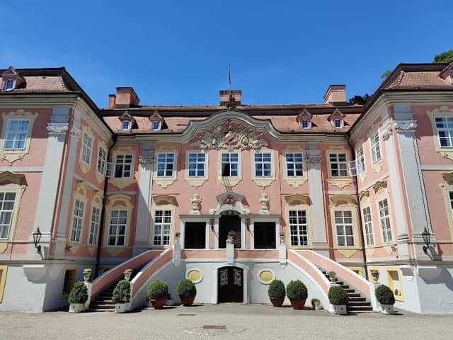 Schloss Assumstadt - Hubertus Graf Waldburg-Wolfegg - Image 1