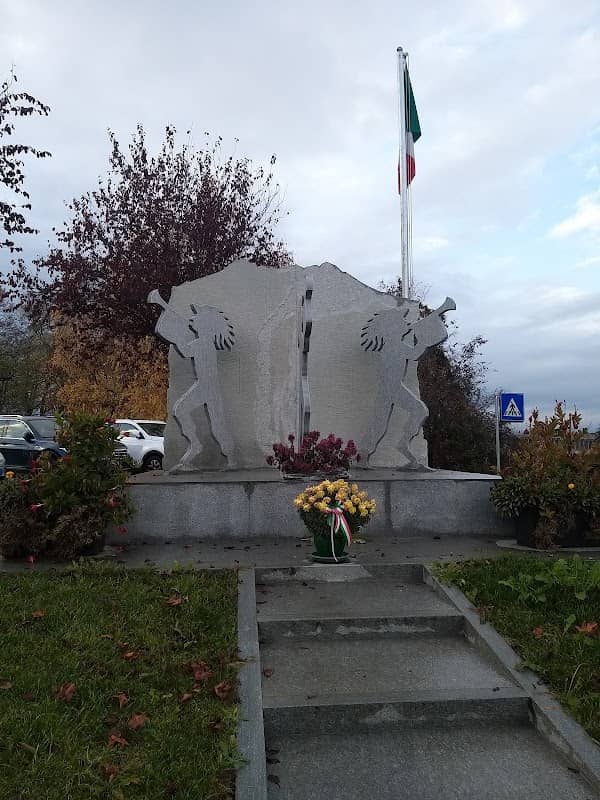 Monumento ai Bersaglieri - Image 2