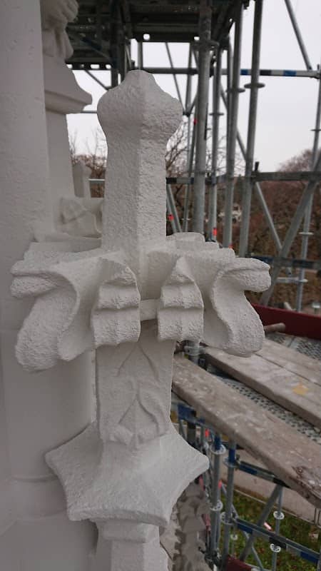Spinnerin am Kreuz - Image 2