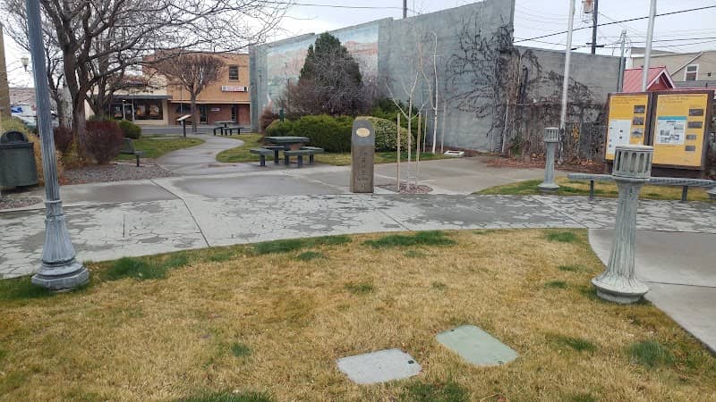 Sun Basin Plaza (Rock Park Plaza) - Image 2
