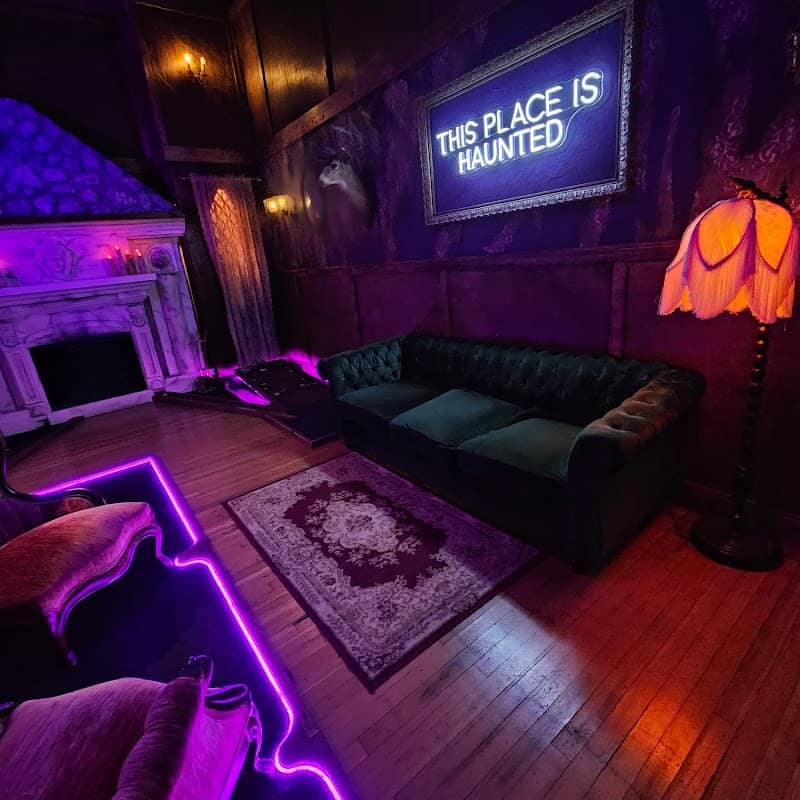 Haunted Manor: Mini-Golf + Ping Pong Lounge - Image 2