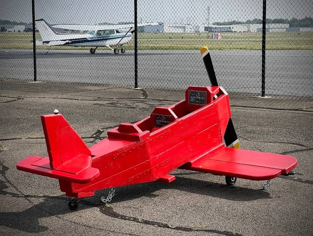 Manassas Airport Observation Area - Image 1