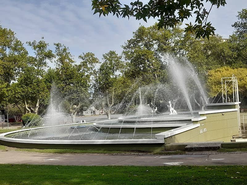 Plaza Sarmiento - Image 1