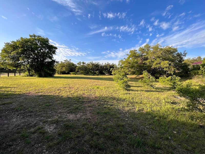 Garey Park Dog Ranch - Image 1