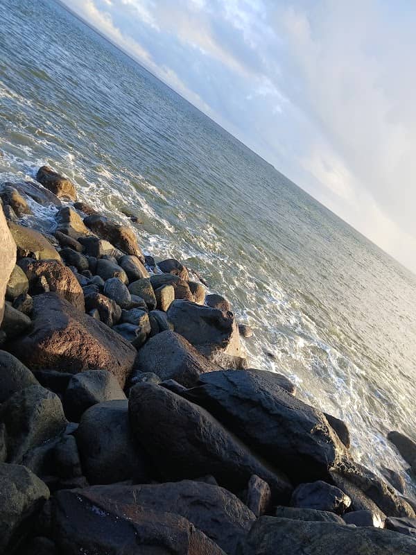 Ocean shores Jetty - Image 2