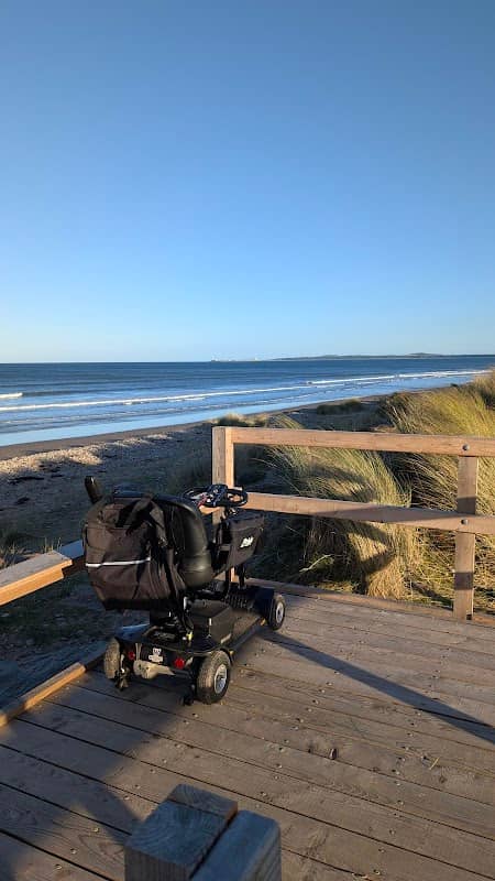 Accessible boardwalk viewpoint - Image 1