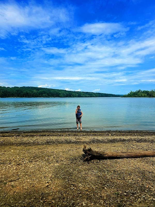 Lakeshore Viewing Area - Image 1