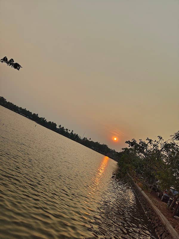 Kadamakkudy Sunset Point - Image 1