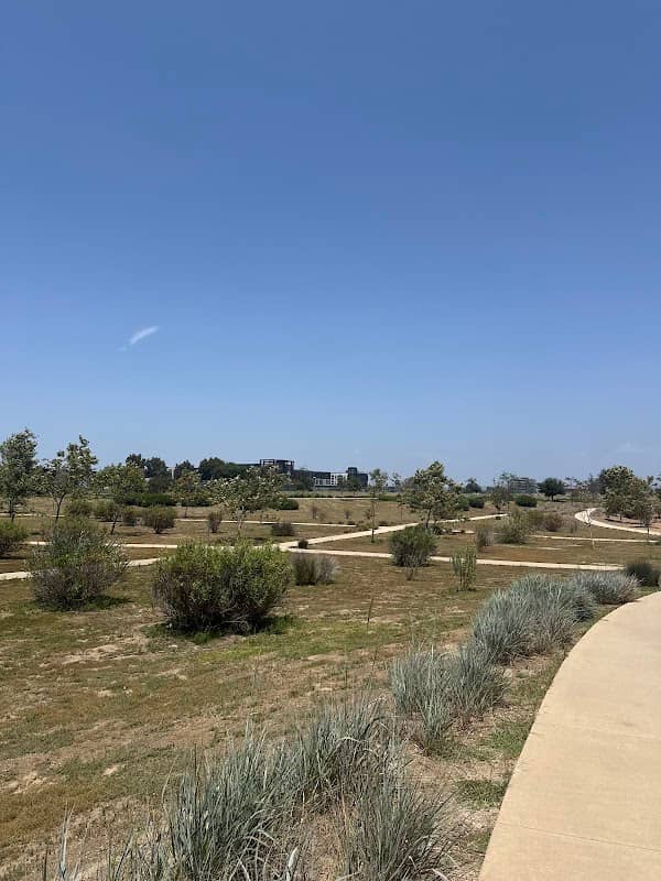 Tustin Park - Image 3