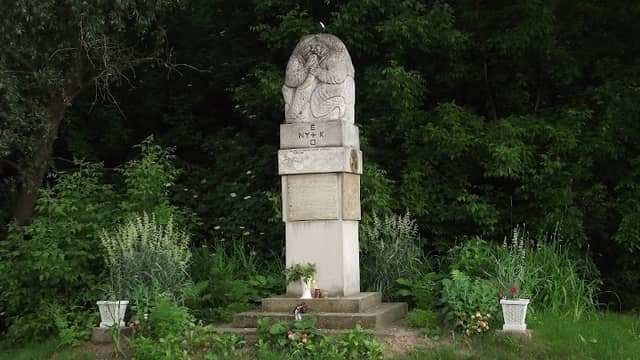 World War Memorial Park - Image 1