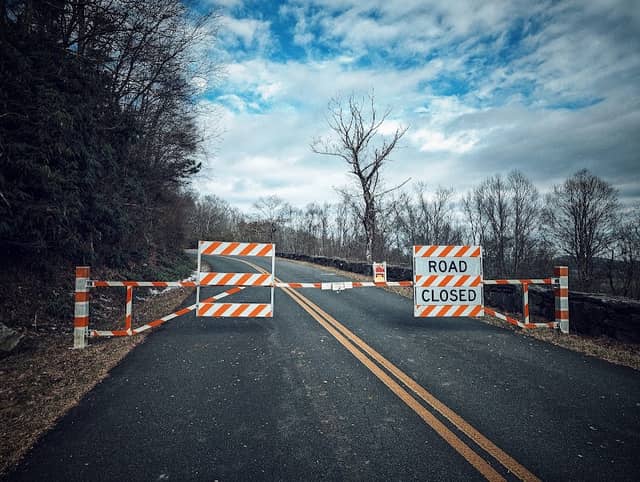 Deep Gap Gate Parking Area - Image 1
