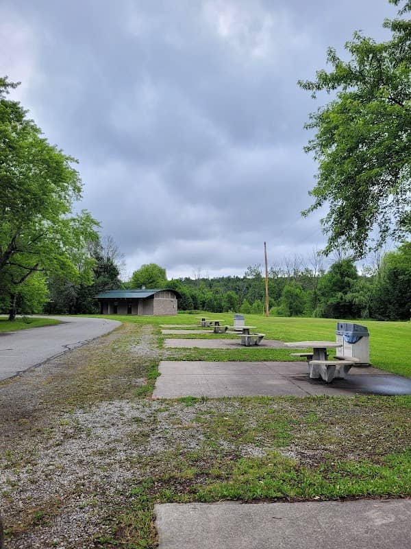 Park / Picnic Area - Image 1