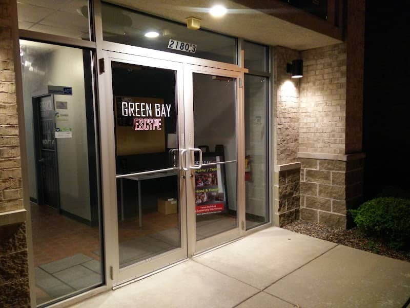 Green Bay Escape - Image 2