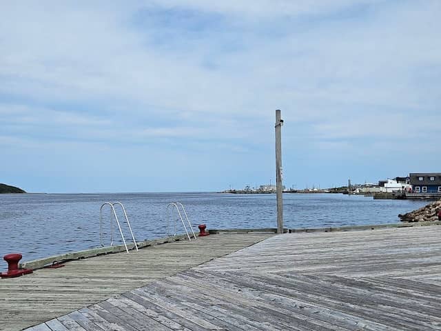 Front de mer Quai Mathieu Waterfront - Image 1