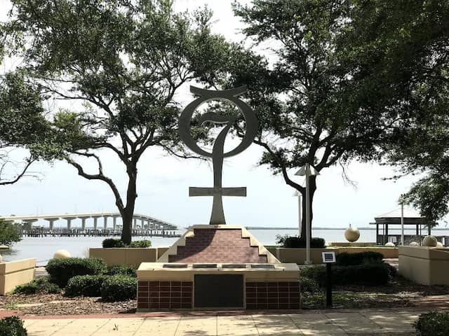 Mercury Monument - Image 2