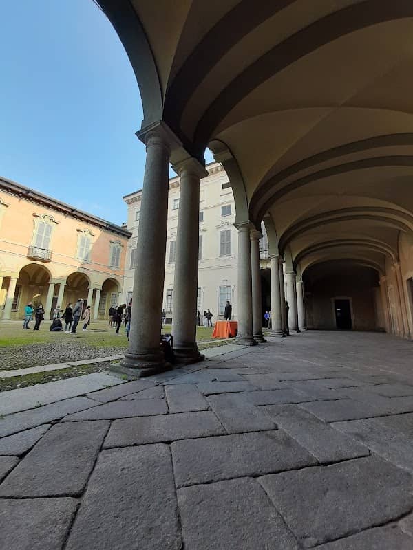 Palazzo Modignani - Image 1