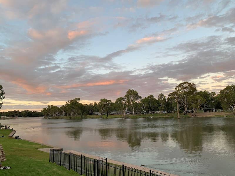 Mildura water front - Image 1