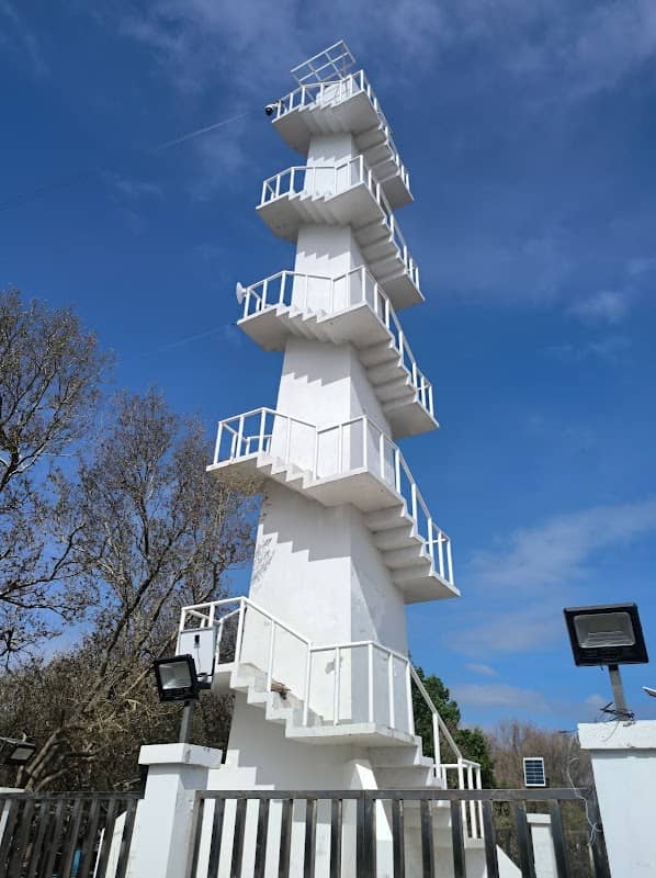 Lighthouse Wawa Lati - Image 1